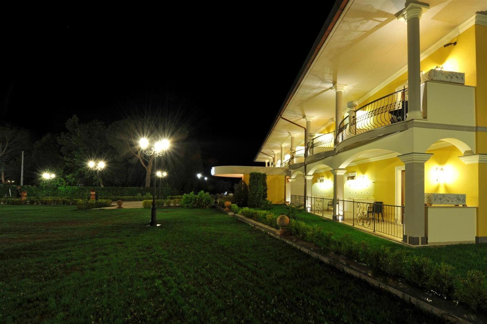 Hotel Lido - Beach And Palace Bolsena Exteriér fotografie